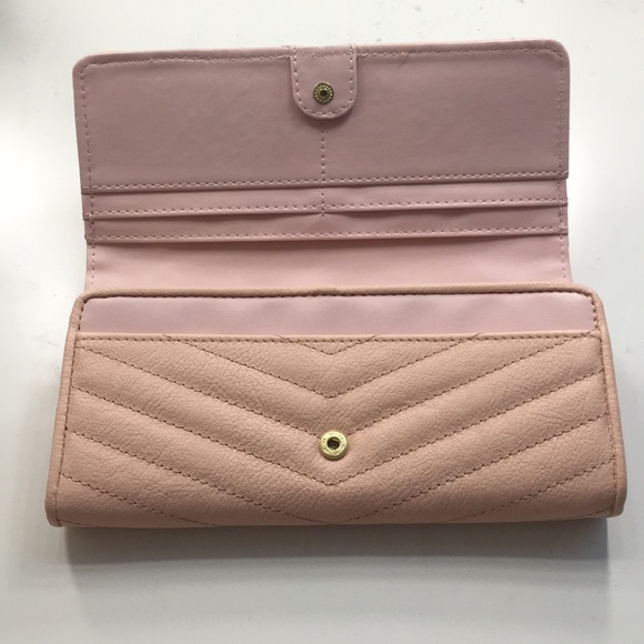 Pink Wallet - Picture 3 of 6